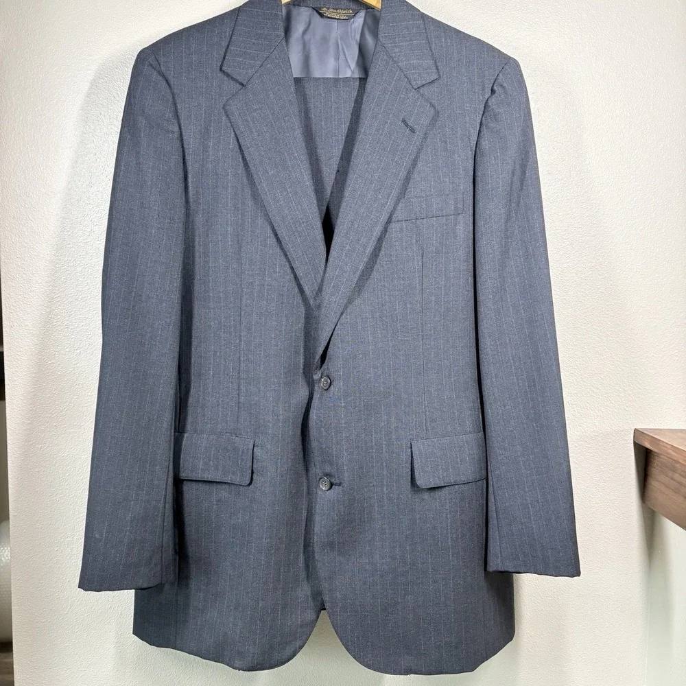 RARE Vintage Southwick 2 Piece Dark Gray Striped  Wool Suit 44R 39x31 Lined Read